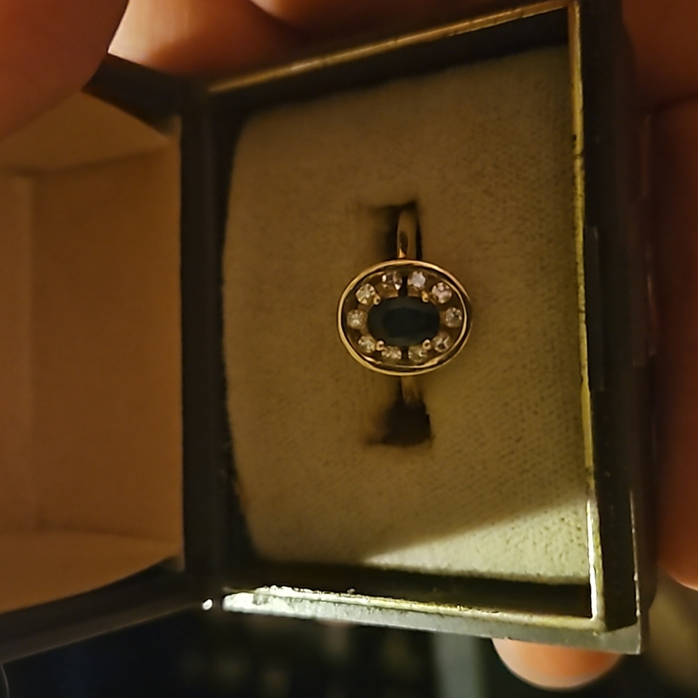 14k sapphire  ring